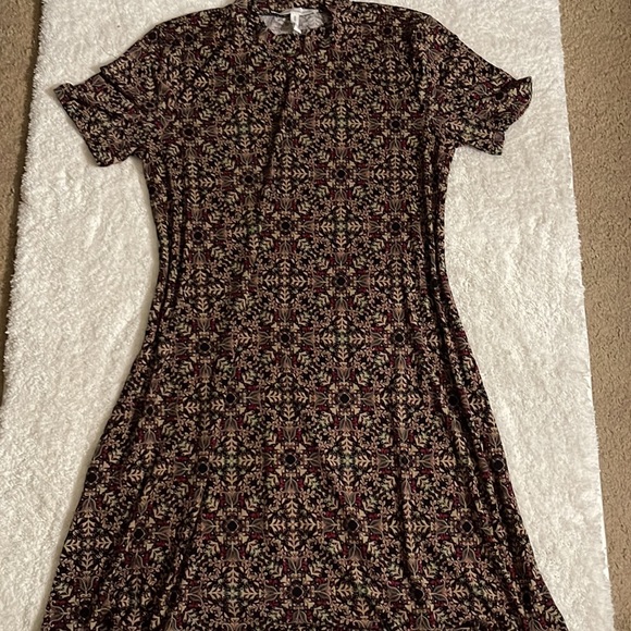 Dress - Picture 3 of 4